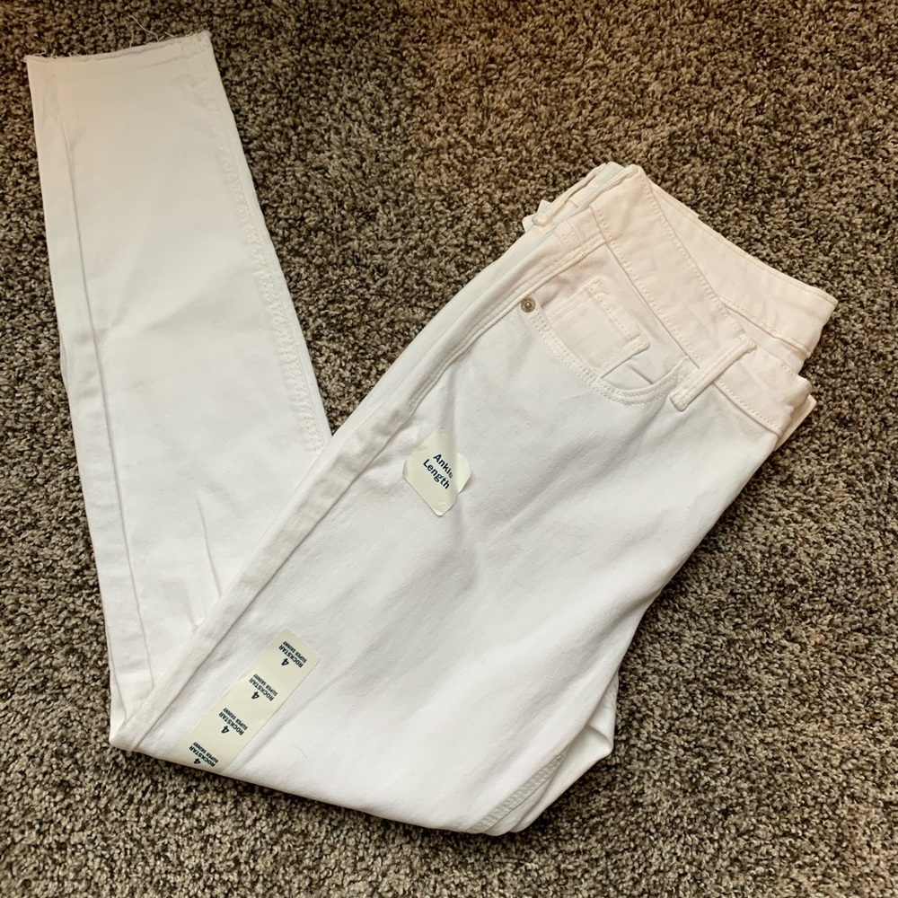 Old Navy Rockstar super skinny jeans